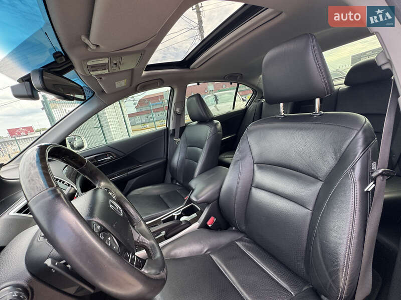 Седан Honda Accord 2013 в Києві