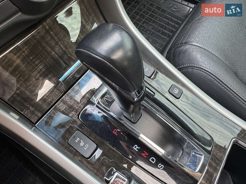 Седан Honda Accord 2013 в Києві