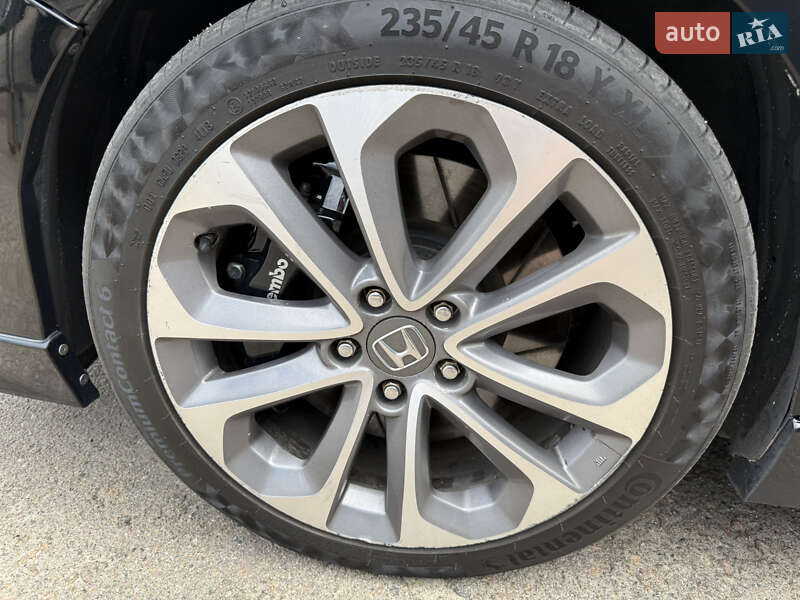 Седан Honda Accord 2013 в Києві