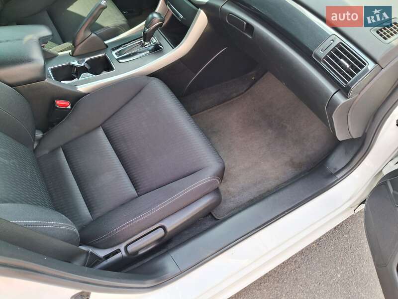 Седан Honda Accord 2015 в Дніпрі