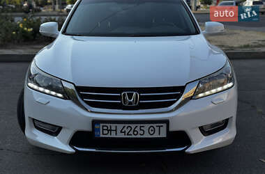 Седан Honda Accord 2013 в Одессе