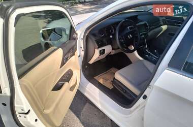 Седан Honda Accord 2017 в 