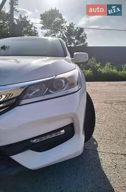 Седан Honda Accord 2017 в 