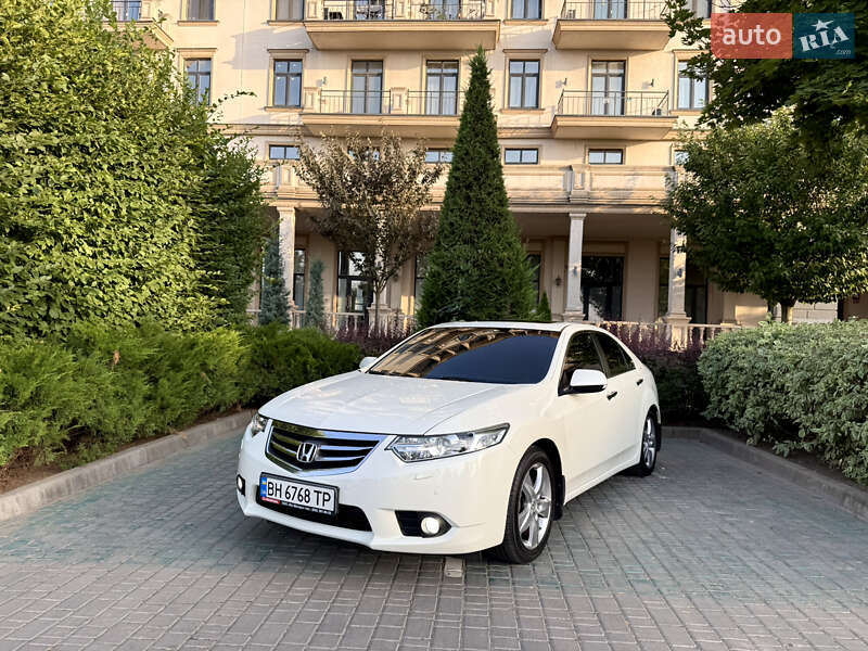 Honda Accord 2011