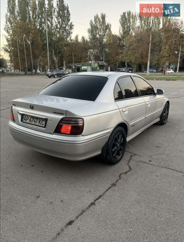 Седан Honda Accord 2000 в Запорожье