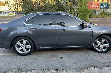 Седан Honda Accord 2010 в 