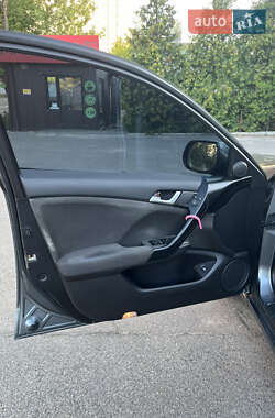 Седан Honda Accord 2010 в 