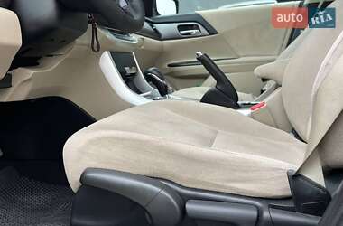 Седан Honda Accord 2013 в 