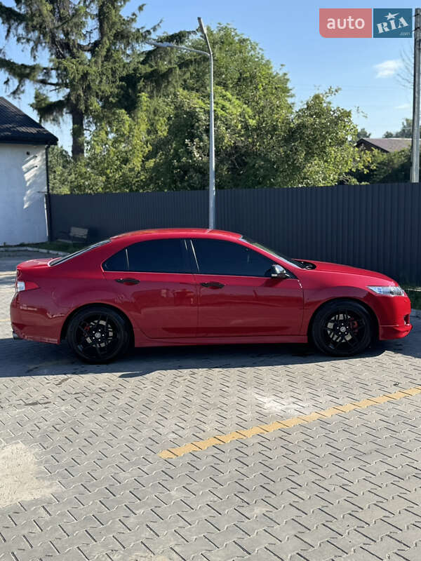 Седан Honda Accord 2010 в Києві