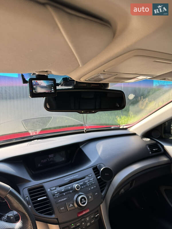 Седан Honda Accord 2010 в Києві