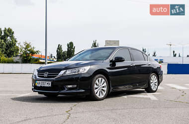 Седан Honda Accord 2013 в Києві