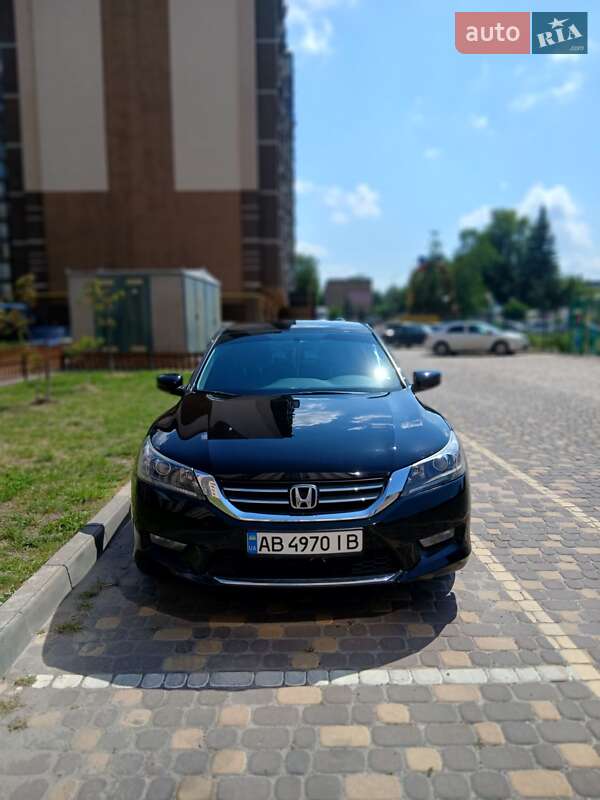 Седан Honda Accord 2015 в Виннице