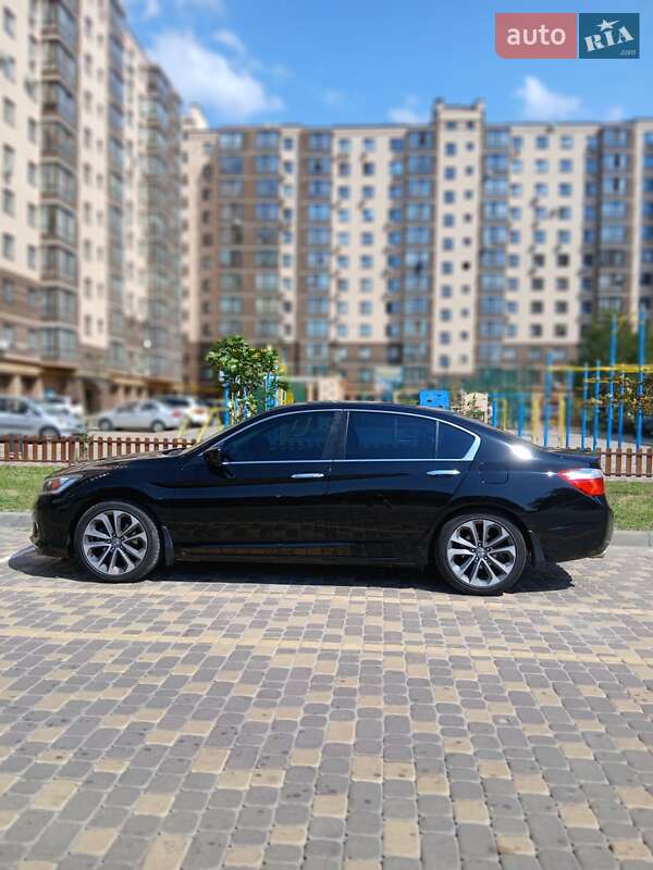 Седан Honda Accord 2015 в Виннице