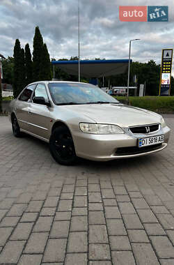 Седан Honda Accord 2000 в Львові