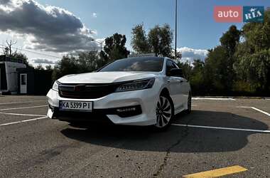 Седан Honda Accord 2017 в 