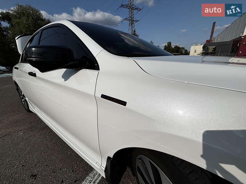 Седан Honda Accord 2017 в Києві