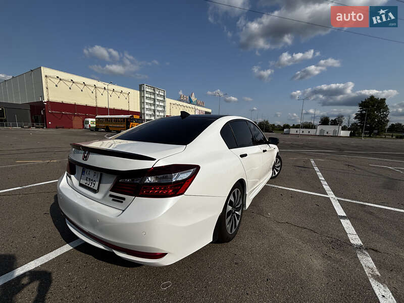 Седан Honda Accord 2017 в Києві