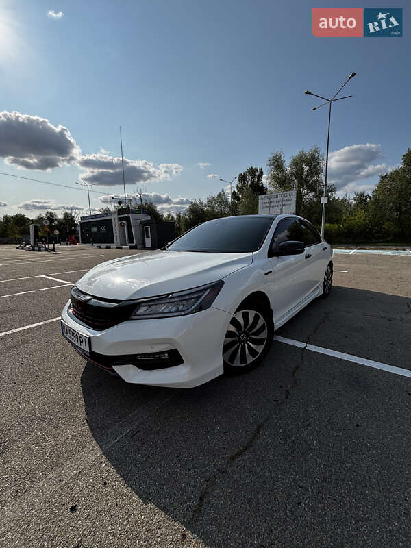 Седан Honda Accord 2017 в Києві