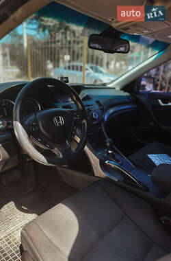 Седан Honda Accord 2011 в 
