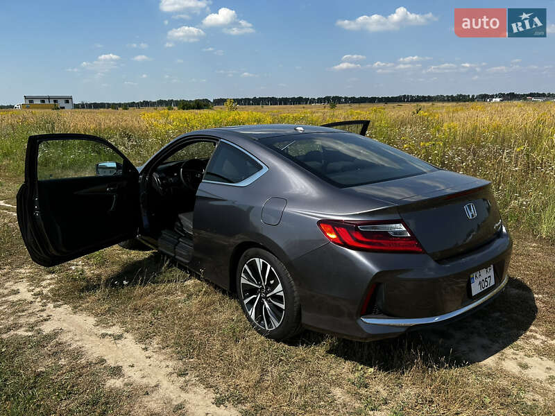 Купе Honda Accord 2017 в Киеве