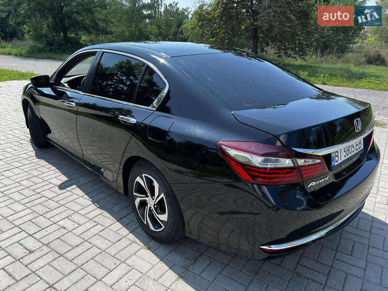 Седан Honda Accord 2017 в Кременчуці