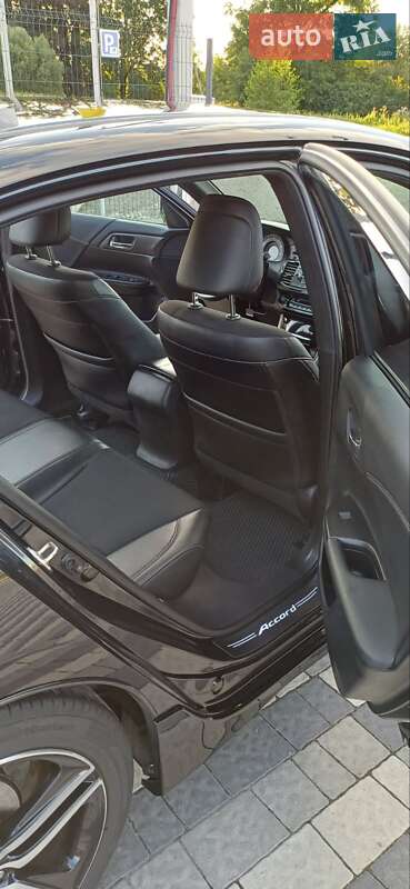 Седан Honda Accord 2017 в Львове