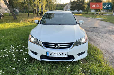 Седан Honda Accord 2013 в Сарнах
