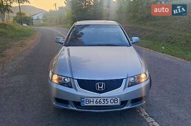 Седан Honda Accord 2004 в 