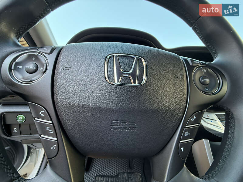 Седан Honda Accord 2015 в Одессе