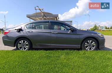 Седан Honda Accord 2014 в 