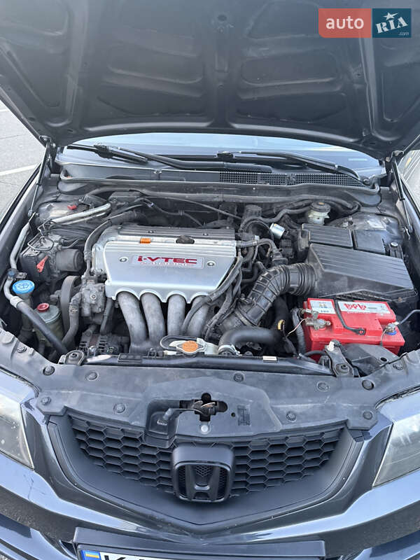 Седан Honda Accord 2005 в Киеве