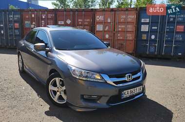 Седан Honda Accord 2013 в Києві