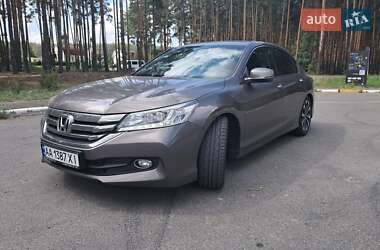 Седан Honda Accord 2015 в Ирпене