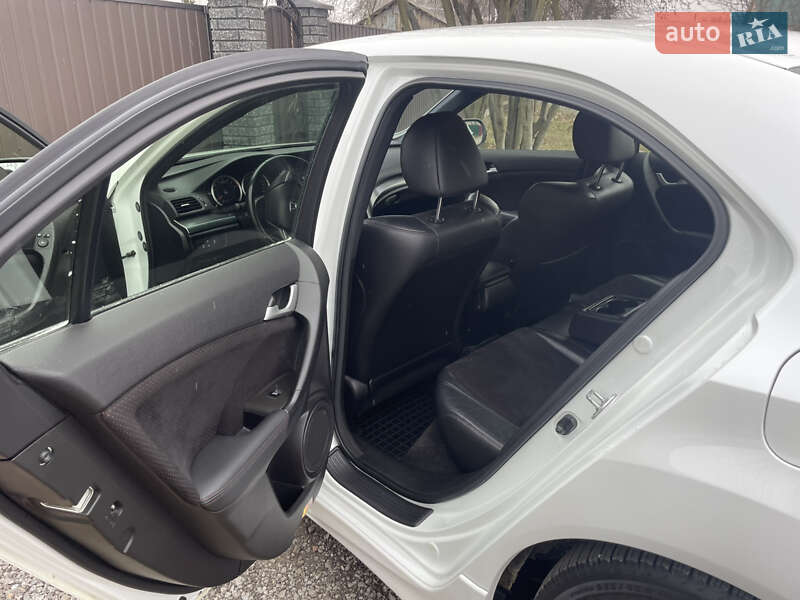 Седан Honda Accord 2012 в Києві