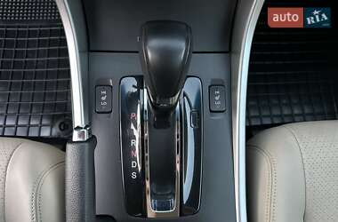 Седан Honda Accord 2013 в 