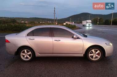Седан Honda Accord 2004 в 