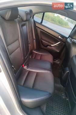 Седан Honda Accord 2004 в 