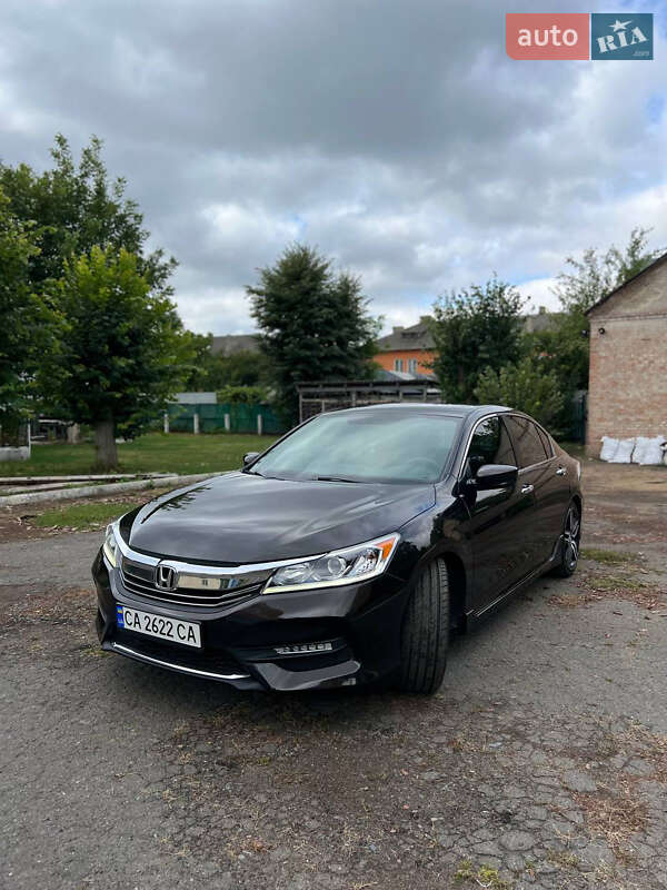 Седан Honda Accord 2017 в Ватутіному
