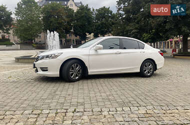 Седан Honda Accord 2013 в Хмельницком