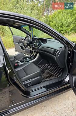 Седан Honda Accord 2017 в Киеве
