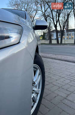 Седан Honda Accord 2012 в 