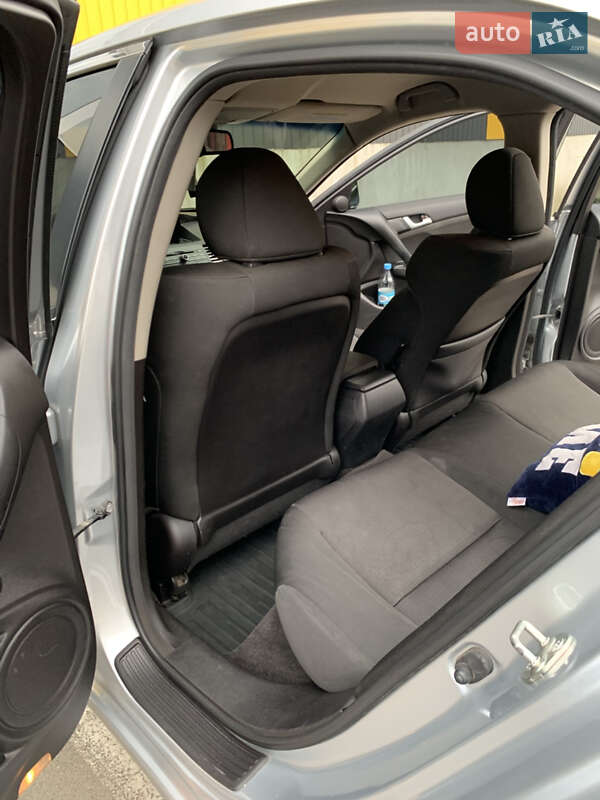 Седан Honda Accord 2012 в Ніжині