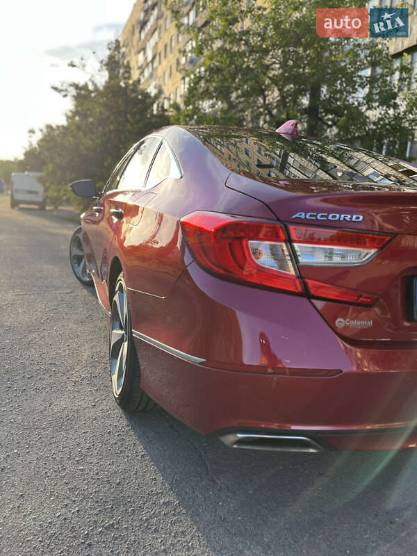 Седан Honda Accord 2018 в Днепре