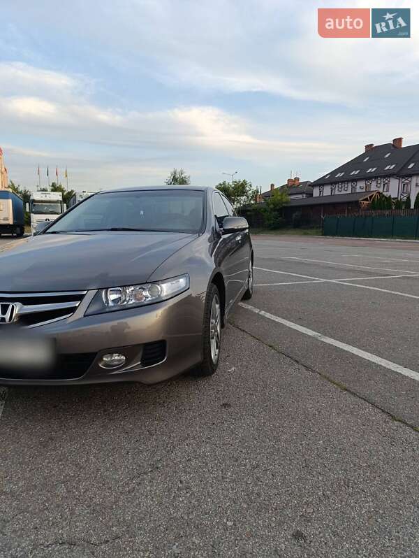 Седан Honda Accord 2008 в Львове