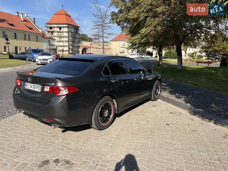 Седан Honda Accord 2008 в Жовкве