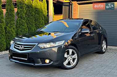 Седан Honda Accord 2011 в Киеве