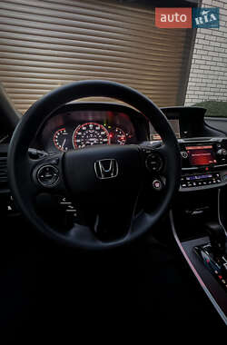 Купе Honda Accord 2013 в 