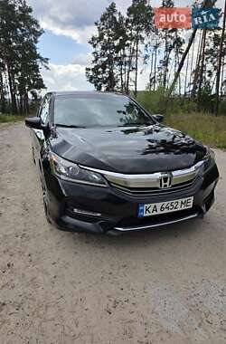 Седан Honda Accord 2017 в Киеве