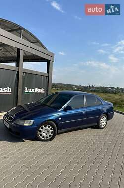 Седан Honda Accord 1999 в 
