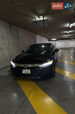 Седан Honda Accord 2018 в Днепре